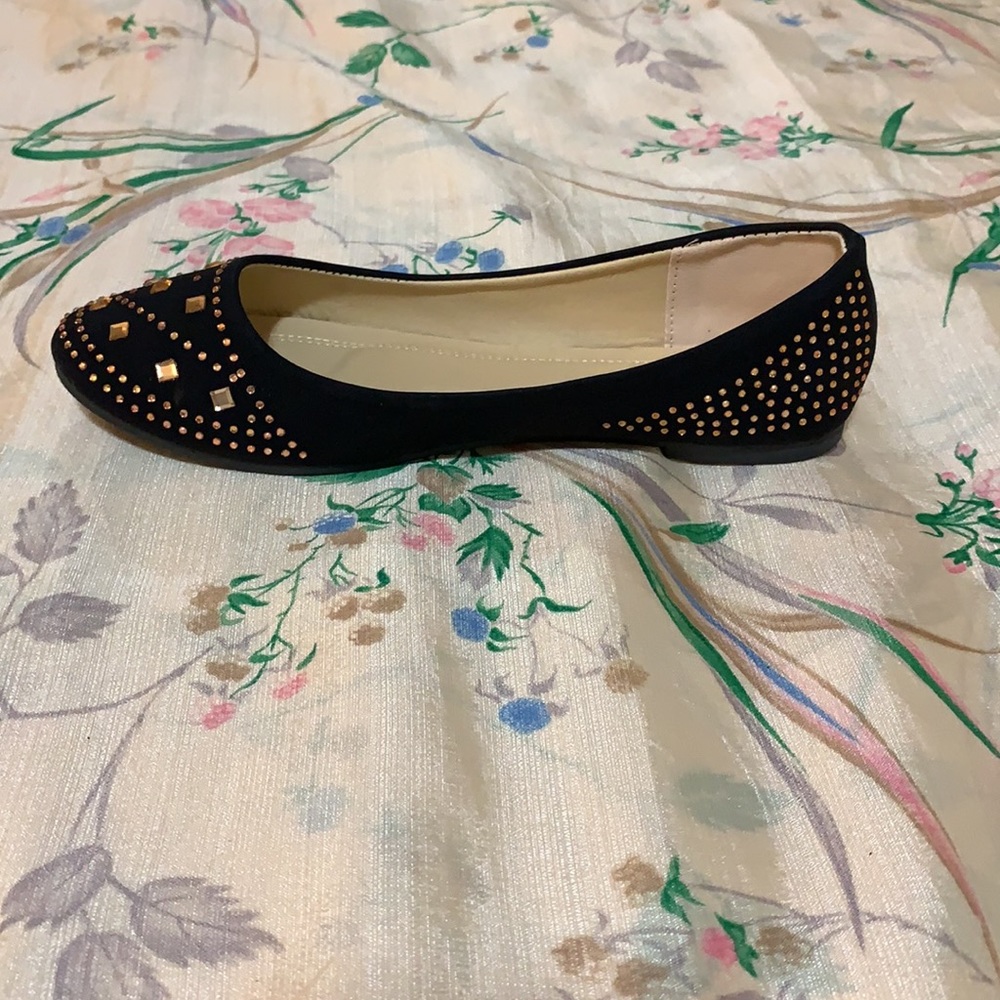 NIB Black and Brown Bejeweled Flats - Picture 2 of 8